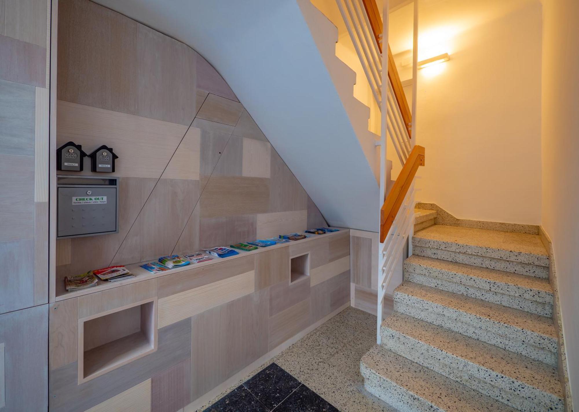 Agi Gloria Rooms โรเซส ภายนอก รูปภาพ