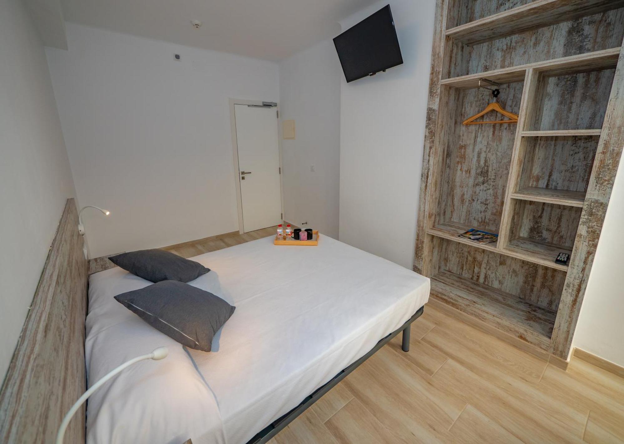 Agi Gloria Rooms โรเซส ภายนอก รูปภาพ